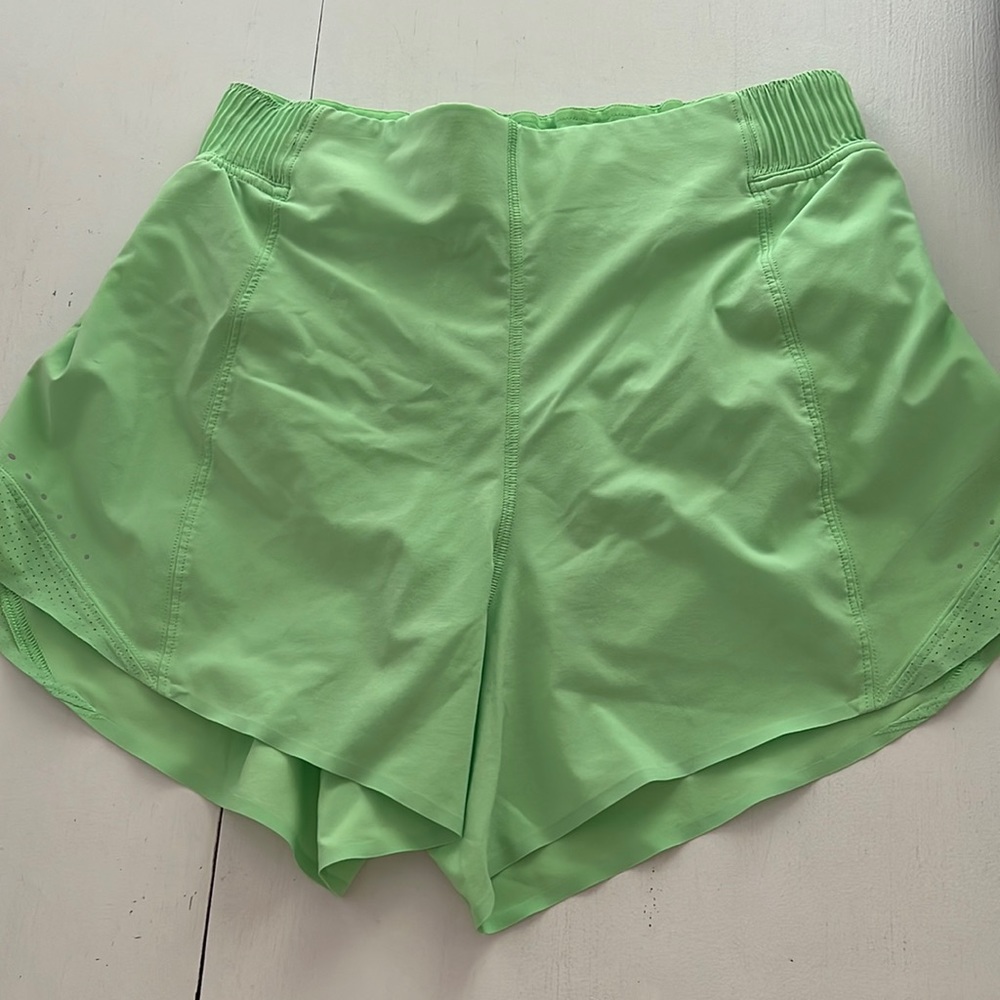 Lululemon hotty hot high rise special edition scream green 8